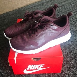 Women’s Air Max tavas